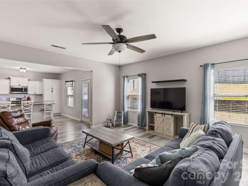 493 Dutch White Drive, Clover, SC 29710.  MLS# CAR4375492, YatesRealty ID 22664. 