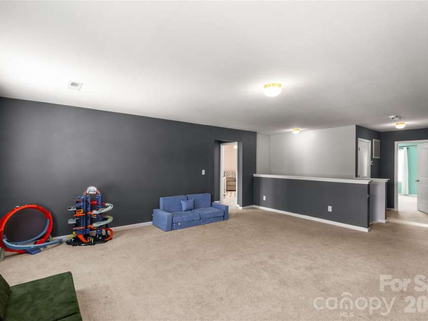 493 Dutch White Drive, Clover, SC 29710.  MLS# CAR4375492, YatesRealty ID 22664. 