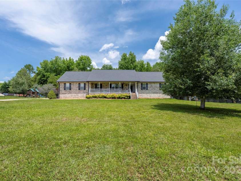 205 Honey Moss Lane, Salisbury, NC 28146.  MLS# CAR4275609, YatesRealty ID 22665. 