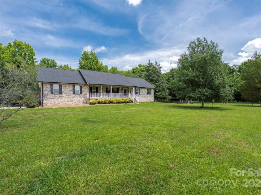 205 Honey Moss Lane, Salisbury, NC 28146.  MLS# CAR4275609, YatesRealty ID 22665. 