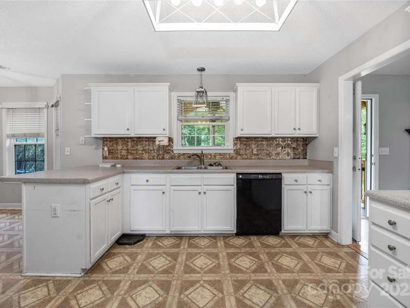 205 Honey Moss Lane, Salisbury, NC 28146.  MLS# CAR4275609, YatesRealty ID 22665. 