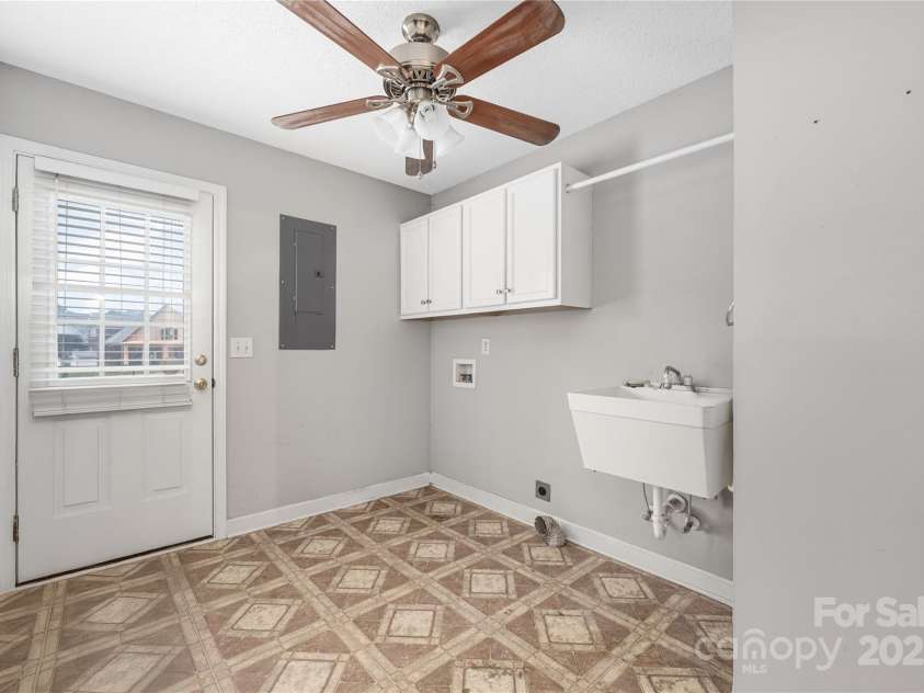 205 Honey Moss Lane, Salisbury, NC 28146.  MLS# CAR4275609, YatesRealty ID 22665. 