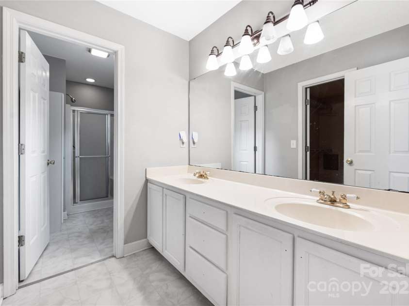 205 Honey Moss Lane, Salisbury, NC 28146.  MLS# CAR4275609, YatesRealty ID 22665. 