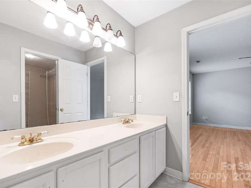 205 Honey Moss Lane, Salisbury, NC 28146.  MLS# CAR4275609, YatesRealty ID 22665. 