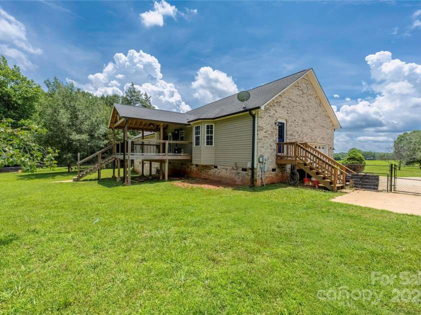 205 Honey Moss Lane, Salisbury, NC 28146.  MLS# CAR4275609, YatesRealty ID 22665. 