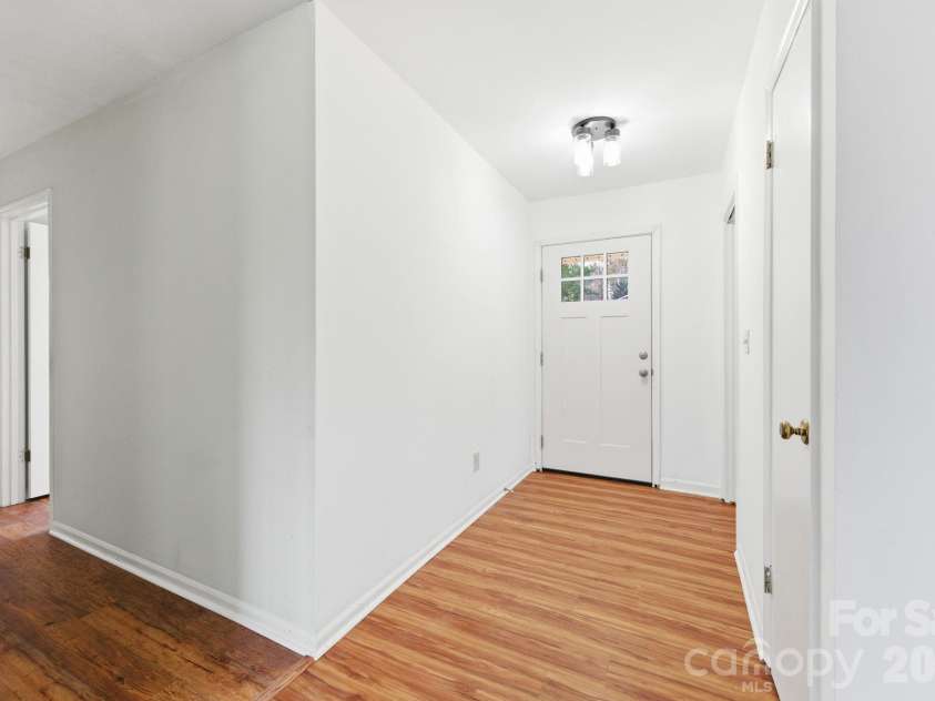 23 Muirfield Drive, Arden, NC 28704.  MLS# CAR4322557, YatesRealty ID 22666. 