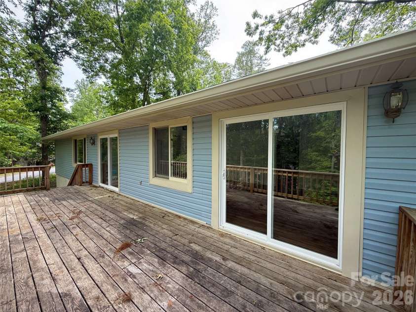 23 Muirfield Drive, Arden, NC 28704.  MLS# CAR4322557, YatesRealty ID 22666. 