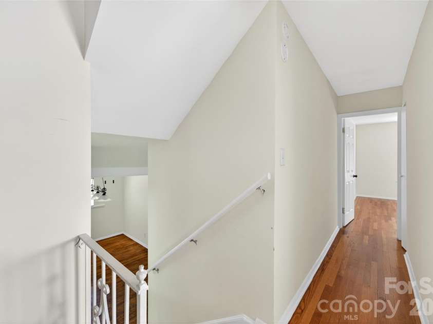 501 Kenlough Drive, Charlotte, NC 28209.  MLS# CAR4382282, YatesRealty ID 22667. 