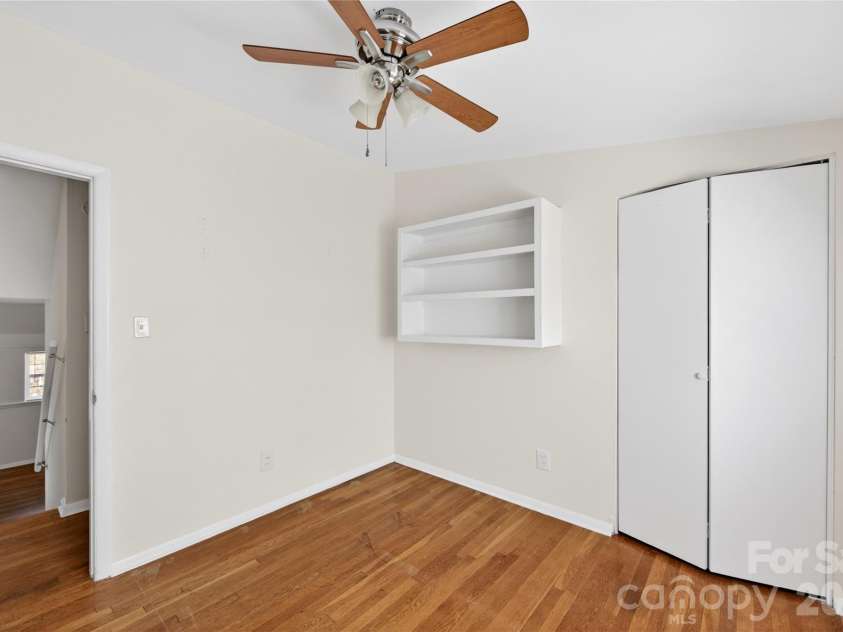 501 Kenlough Drive, Charlotte, NC 28209.  MLS# CAR4382282, YatesRealty ID 22667. 