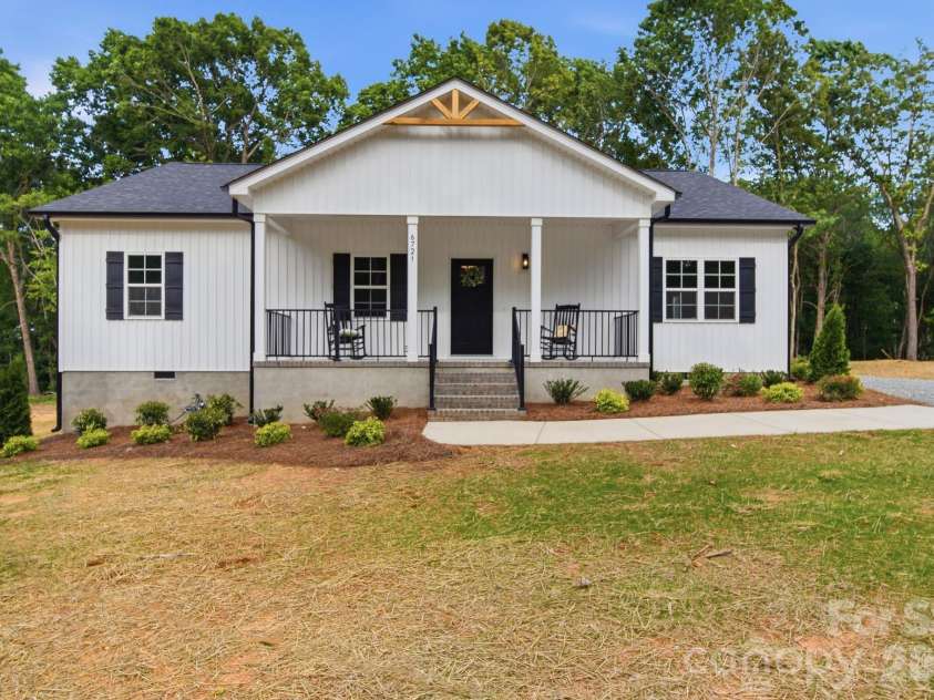 6721 Jesse Rushing Road, Marshville, NC 28103.  MLS# CAR4371429, YatesRealty ID 22668. 