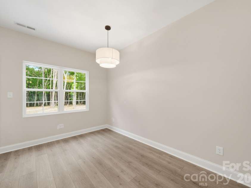 6721 Jesse Rushing Road, Marshville, NC 28103.  MLS# CAR4371429, YatesRealty ID 22668. Dining area