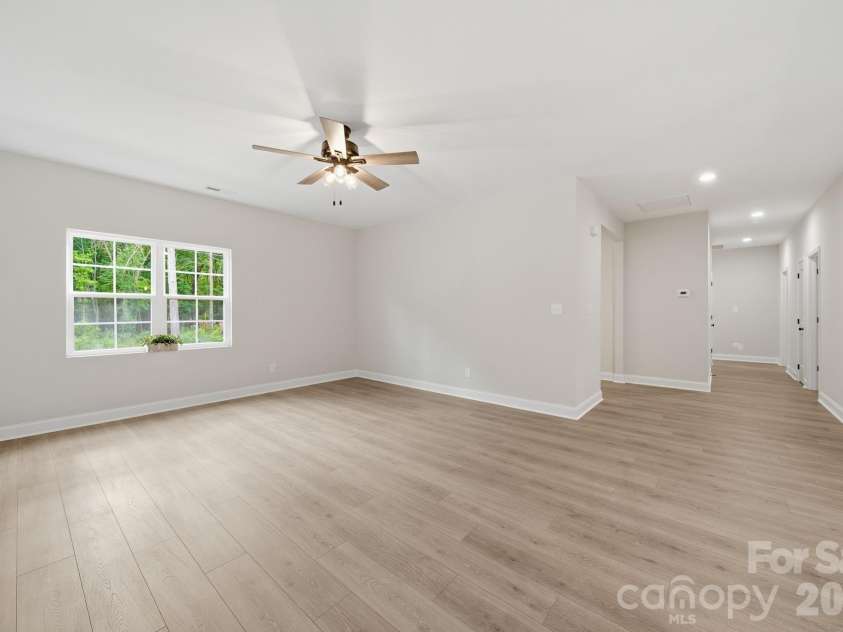 6721 Jesse Rushing Road, Marshville, NC 28103.  MLS# CAR4371429, YatesRealty ID 22668. Living to Hallway