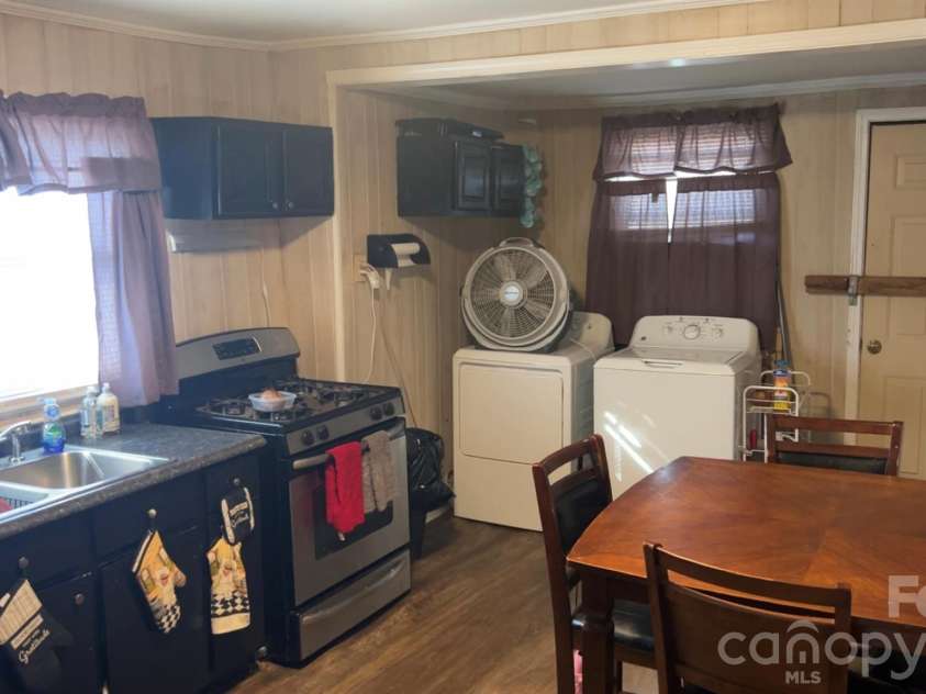 1152 Carolina Avenue Extension, Rock Hill, SC 29730.  MLS# CAR4368942, YatesRealty ID 22669. 