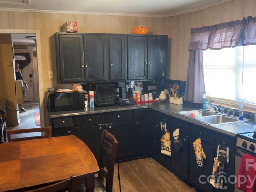 1152 Carolina Avenue Extension, Rock Hill, SC 29730.  MLS# CAR4368942, YatesRealty ID 22669. 