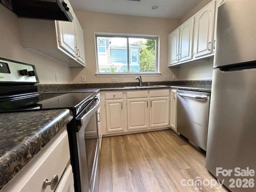 17418 Tuscany Lane, Cornelius, NC 28031.  MLS# CAR4412719, YatesRealty ID 22670. 