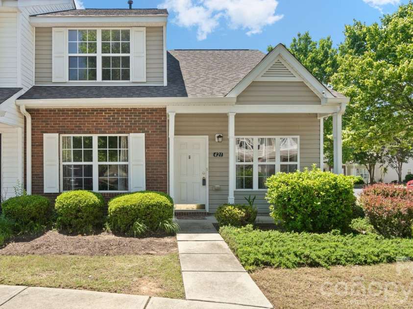 421 Caddy Street, Fort Mill, SC 29715.  MLS# CAR4374484, YatesRealty ID 22673. 