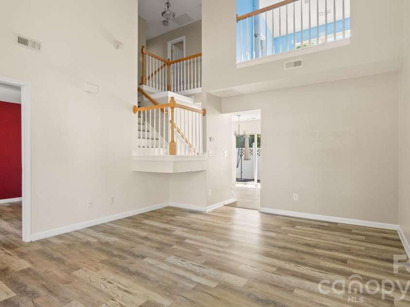 421 Caddy Street, Fort Mill, SC 29715.  MLS# CAR4374484, YatesRealty ID 22673. Living Room