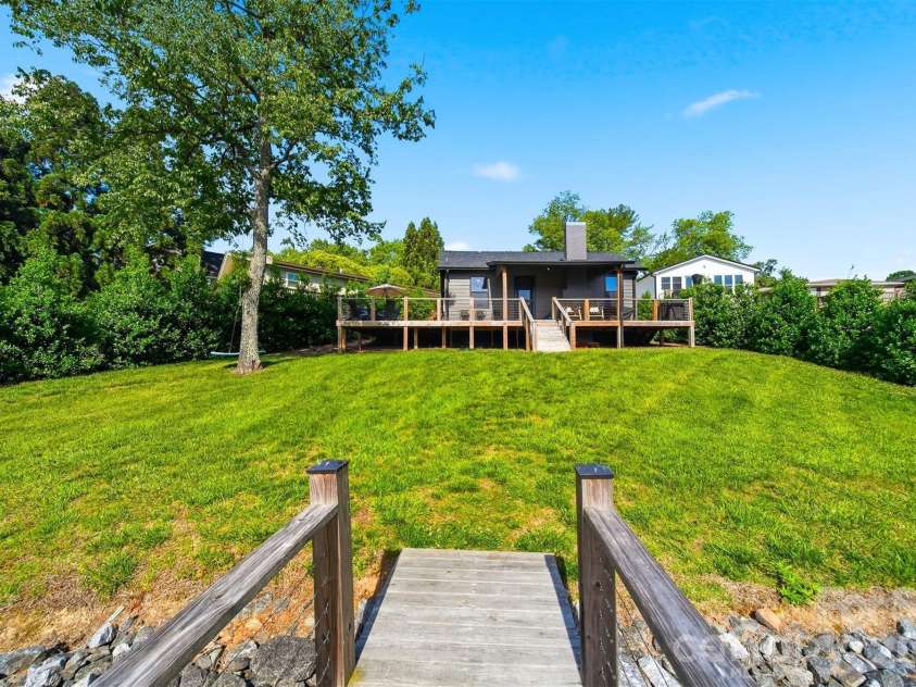 873 Pine Tree Road, Taylorsville, NC 28681.  MLS# CAR4376672, YatesRealty ID 22674. 
