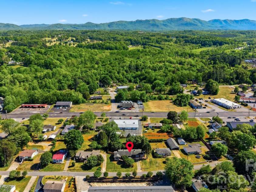 109 Air Park Drive, Morganton, NC 28655.  MLS# CAR4370357, YatesRealty ID 22675. 