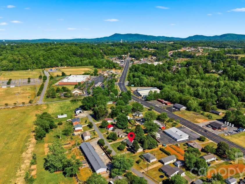 109 Air Park Drive, Morganton, NC 28655.  MLS# CAR4370357, YatesRealty ID 22675. 