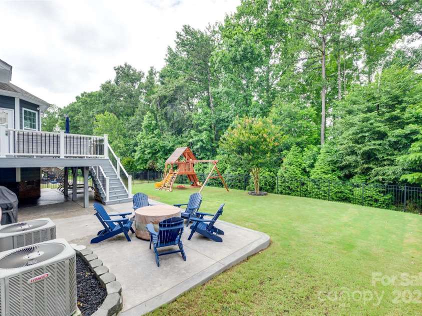 645 Brookhaven Drive, Fort Mill, SC 29708.  MLS# CAR4264322, YatesRealty ID 22675. 