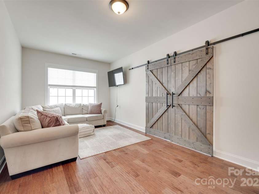 645 Brookhaven Drive, Fort Mill, SC 29708.  MLS# CAR4264322, YatesRealty ID 22675. Loft