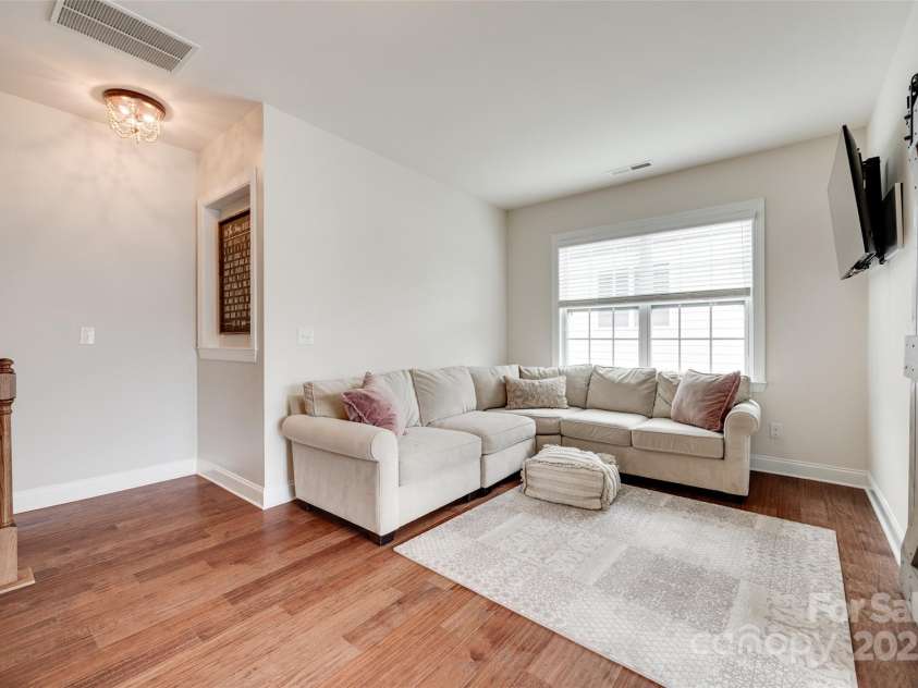 645 Brookhaven Drive, Fort Mill, SC 29708.  MLS# CAR4264322, YatesRealty ID 22675. Loft
