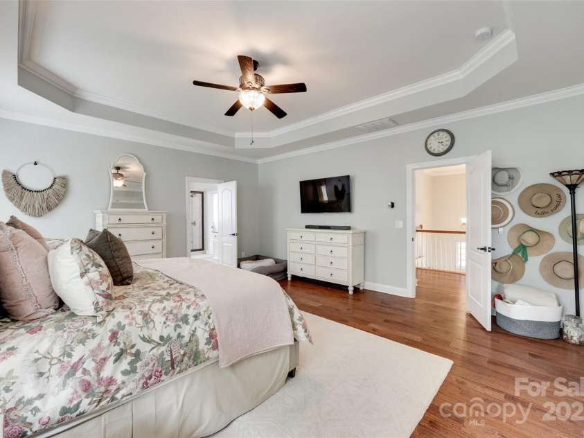 645 Brookhaven Drive, Fort Mill, SC 29708.  MLS# CAR4264322, YatesRealty ID 22675. Primary Bedroom