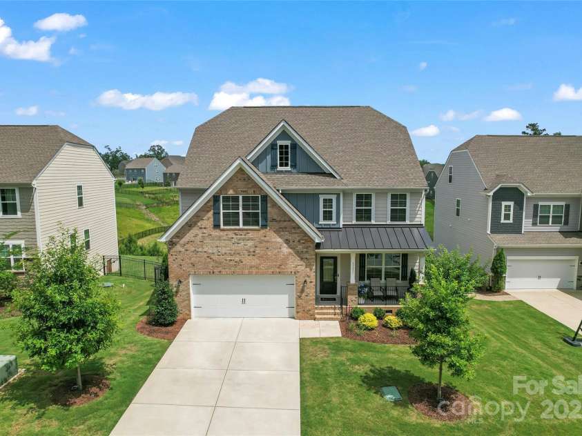 17231 Rider Wood Lane, Charlotte, NC 28278.  MLS# CAR4269861, YatesRealty ID 22676. 