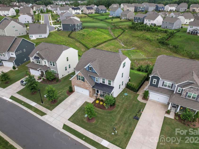 17231 Rider Wood Lane, Charlotte, NC 28278.  MLS# CAR4269861, YatesRealty ID 22676. 