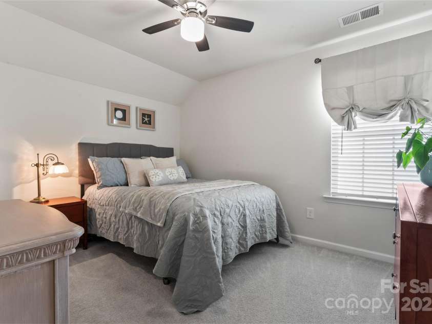 17231 Rider Wood Lane, Charlotte, NC 28278.  MLS# CAR4269861, YatesRealty ID 22676. Auxilary Bedroom