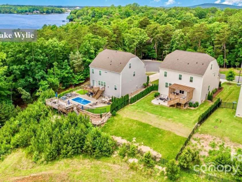 17231 Rider Wood Lane, Charlotte, NC 28278.  MLS# CAR4269861, YatesRealty ID 22676. Yes, that's Lake Wylie to the left of your Cul de Sac