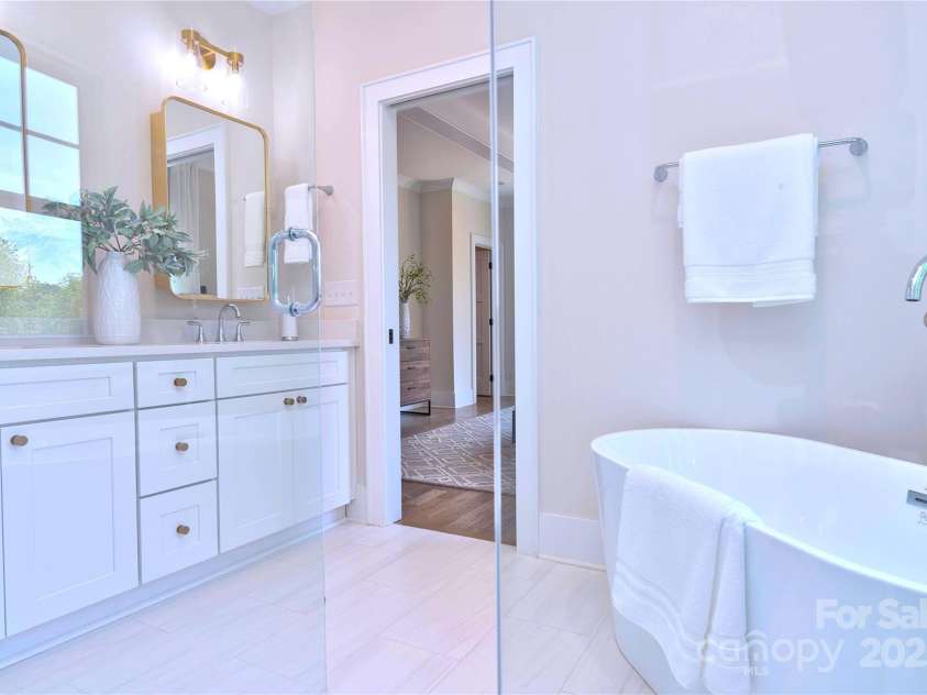 116 Broad Street, Waxhaw, NC 28173.  MLS# CAR4252738, YatesRealty ID 22678. 