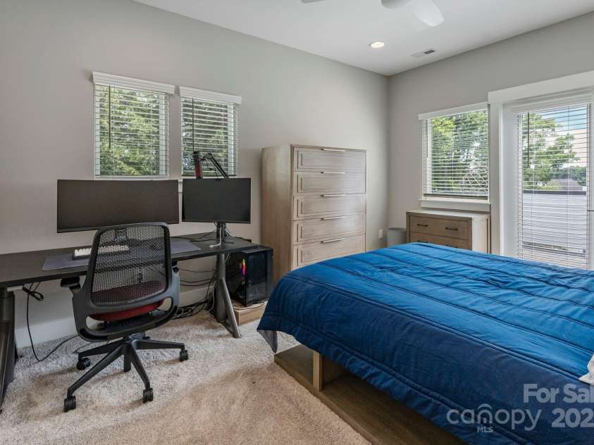 2969 Simpson Drive, Charlotte, NC 28205.  MLS# CAR4270253, YatesRealty ID 22679. Flex Space/ Home Office