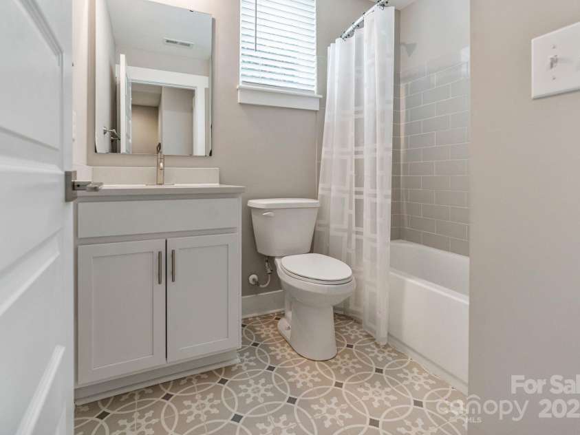2969 Simpson Drive, Charlotte, NC 28205.  MLS# CAR4270253, YatesRealty ID 22679. Guest Bathroom