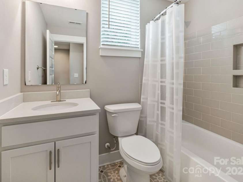 2969 Simpson Drive, Charlotte, NC 28205.  MLS# CAR4270253, YatesRealty ID 22679. Guest Bathroom