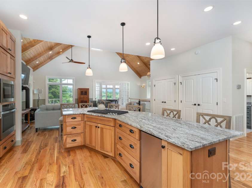 326 Golden Valley Drive, Hendersonville, NC 28792.  MLS# CAR4285280, YatesRealty ID 2268. 