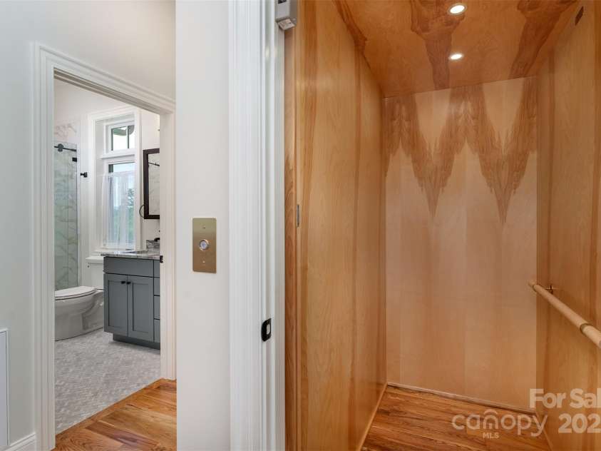 326 Golden Valley Drive, Hendersonville, NC 28792.  MLS# CAR4285280, YatesRealty ID 2268. 