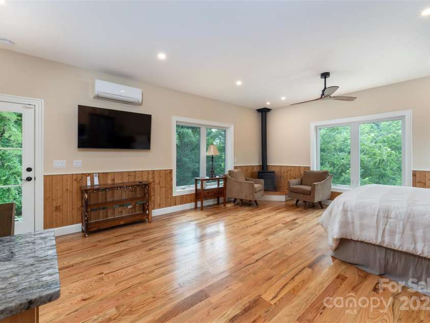 326 Golden Valley Drive, Hendersonville, NC 28792.  MLS# CAR4285280, YatesRealty ID 2268. 