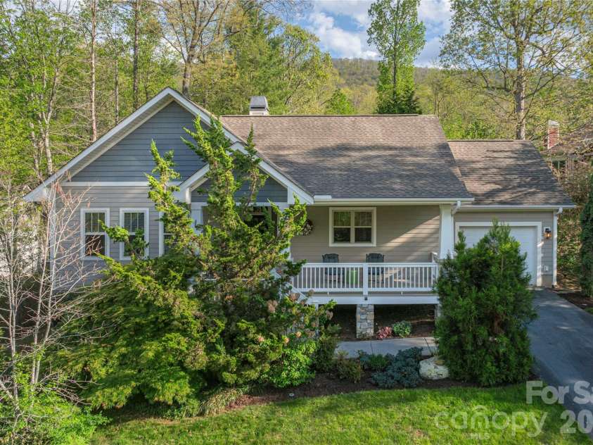 22 Sparkle Dun Drive, Biltmore Lake, NC 28715.  MLS# CAR4368390, YatesRealty ID 22681. 