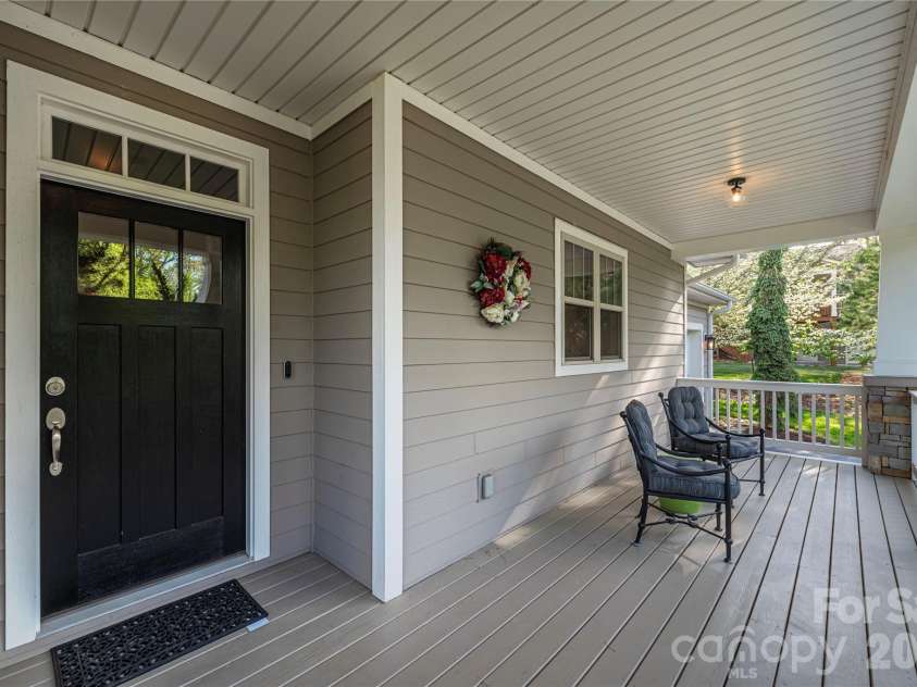 22 Sparkle Dun Drive, Biltmore Lake, NC 28715.  MLS# CAR4368390, YatesRealty ID 22681. 