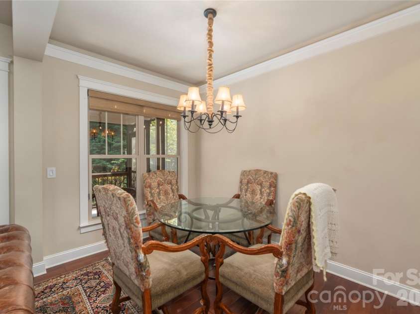 22 Sparkle Dun Drive, Biltmore Lake, NC 28715.  MLS# CAR4368390, YatesRealty ID 22681. Dining area