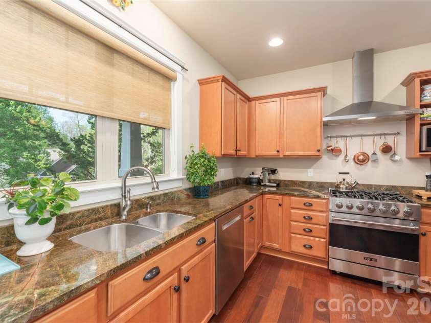 22 Sparkle Dun Drive, Biltmore Lake, NC 28715.  MLS# CAR4368390, YatesRealty ID 22681. Wonderful flow in spacious kitchen