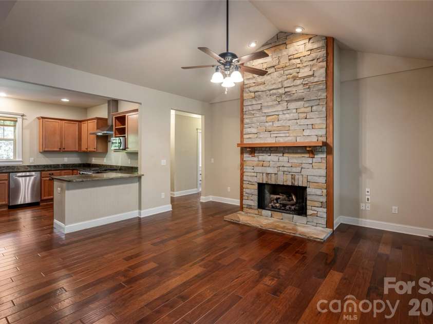 22 Sparkle Dun Drive, Biltmore Lake, NC 28715.  MLS# CAR4417857, YatesRealty ID 22681. 