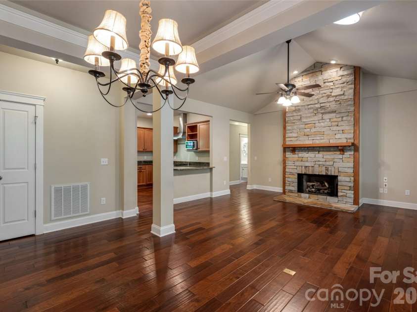 22 Sparkle Dun Drive, Biltmore Lake, NC 28715.  MLS# CAR4417857, YatesRealty ID 22681. 