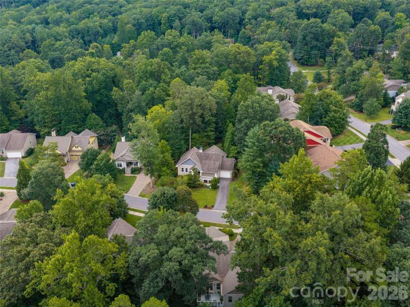 22 Sparkle Dun Drive, Biltmore Lake, NC 28715.  MLS# CAR4417857, YatesRealty ID 22681. 