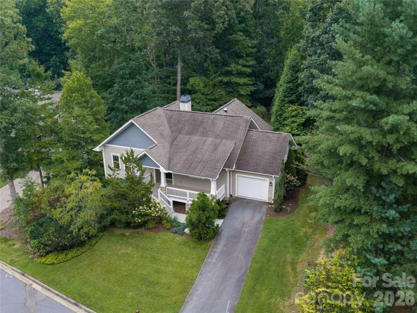 22 Sparkle Dun Drive, Biltmore Lake, NC 28715.  MLS# CAR4417857, YatesRealty ID 22681. 