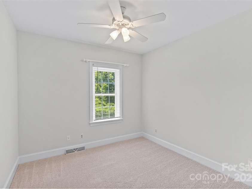 3535 Selwyn Farms Lane, Charlotte, NC 28209.  MLS# CAR4273812, YatesRealty ID 22681. 