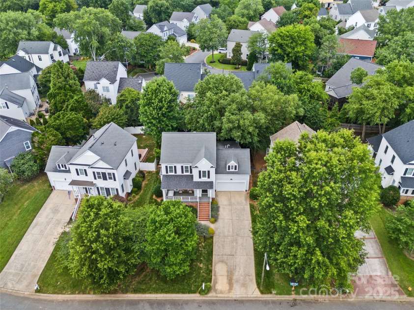 3535 Selwyn Farms Lane, Charlotte, NC 28209.  MLS# CAR4273812, YatesRealty ID 22681. 