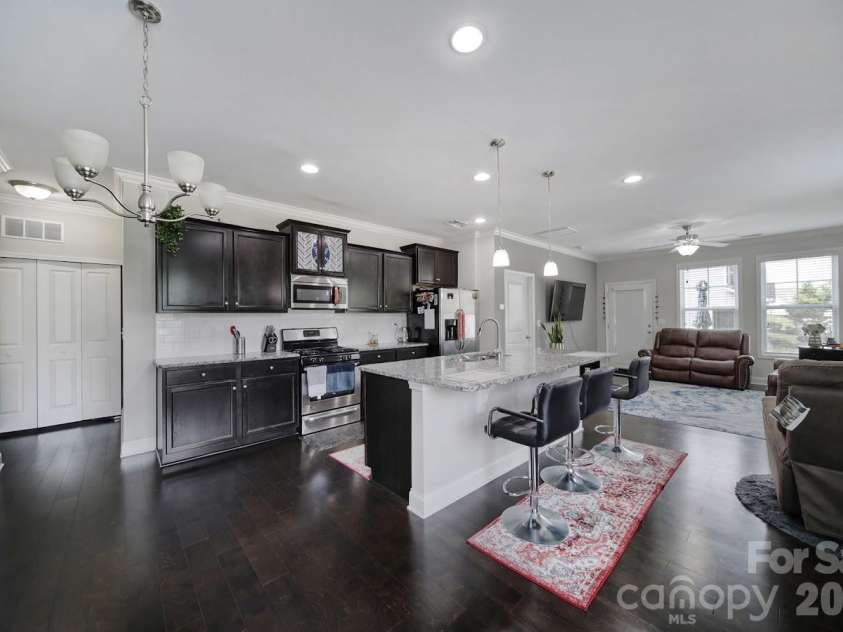 1406 Bramblewood Drive, Fort Mill, SC 29708.  MLS# CAR4369333, YatesRealty ID 22682. 
